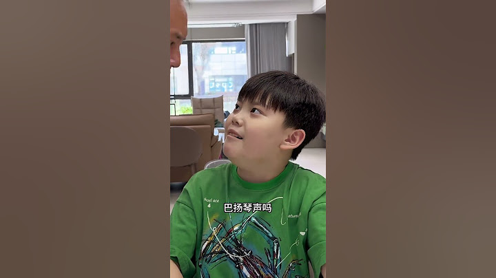 张三坑被姥姥的抖音洗脑！开始摧残家人耳朵！被姐姐一拳制服！#血脉压制 #苹果香 #苹果香硬控中年人 #四小只吖 #日常 #搞笑 #搞笑家庭 #姐弟 #家庭生活