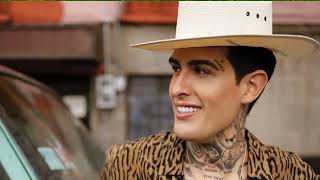 KARAOKE EN ESTE AMOR,ADRIEL FAVELA