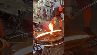 Metall formen: Wie Handwerk und Technik zu Perfektion verschmelzen