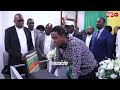 WAZIRI BASHE ALIVYOZUNGUMZA NA MKULIMA KWA NJIA YA SIMU ASEMA NI AIBU SANA KAMA TAIFA WAZIRI BASHE ALIVYOZUNGUMZA NA MKULIMA KWA NJIA YA SIMU ASEMA NI AIBU SANA KAMA TAIFA
