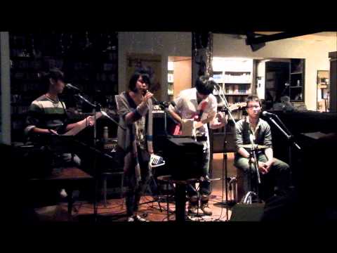 Crispy-2011/12/3-10-回台北的路上 + 空轉