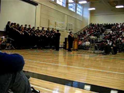 Lynnwood High School choir sing "Up To The Mountai...