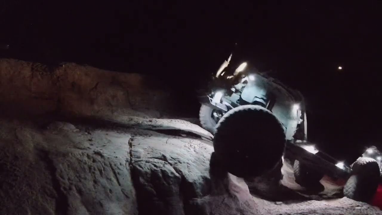 2025-07: Fail reel - Wheeny Creek toolbox hill 2 of 3 in a Jeep Wrangler Rubicon JK 2 door at night