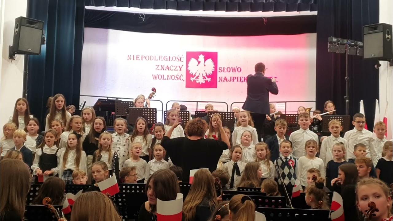 Hej Na Krakowskim Rynku Tekst Hej, na Krakowskim Rynku - Big Bend z chórem dziecięcym szkoły