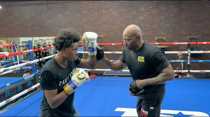 SHAMAR CANAL & COACH PAD MAN WORKING PUNCH PLACEMENT FOCUS MITTS DRILL IN TOP RANK GYM | TRAINING