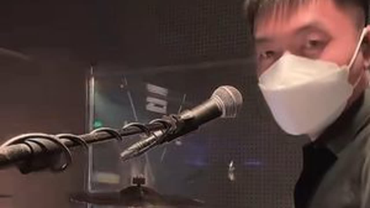 《Uptown Funk》没有英文歌词，只有“啊”～～～ 😅秒变土拨鼠乐队🥁#破打鼓的🎶 #直播录屏分享 #架子鼓 #爱上FREE的100种理由 #现场版live