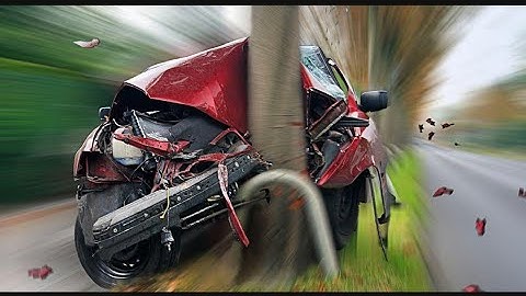 Roekeloos rijden gaat mis 😱 Chaos op de weg direct vastgelegd op camera! | MOET JE KIJKEN