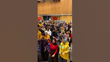 الليلة بالليل نمشي شارع النيل قهوة بي مزاج وانت السكر الأصل شكر الله 