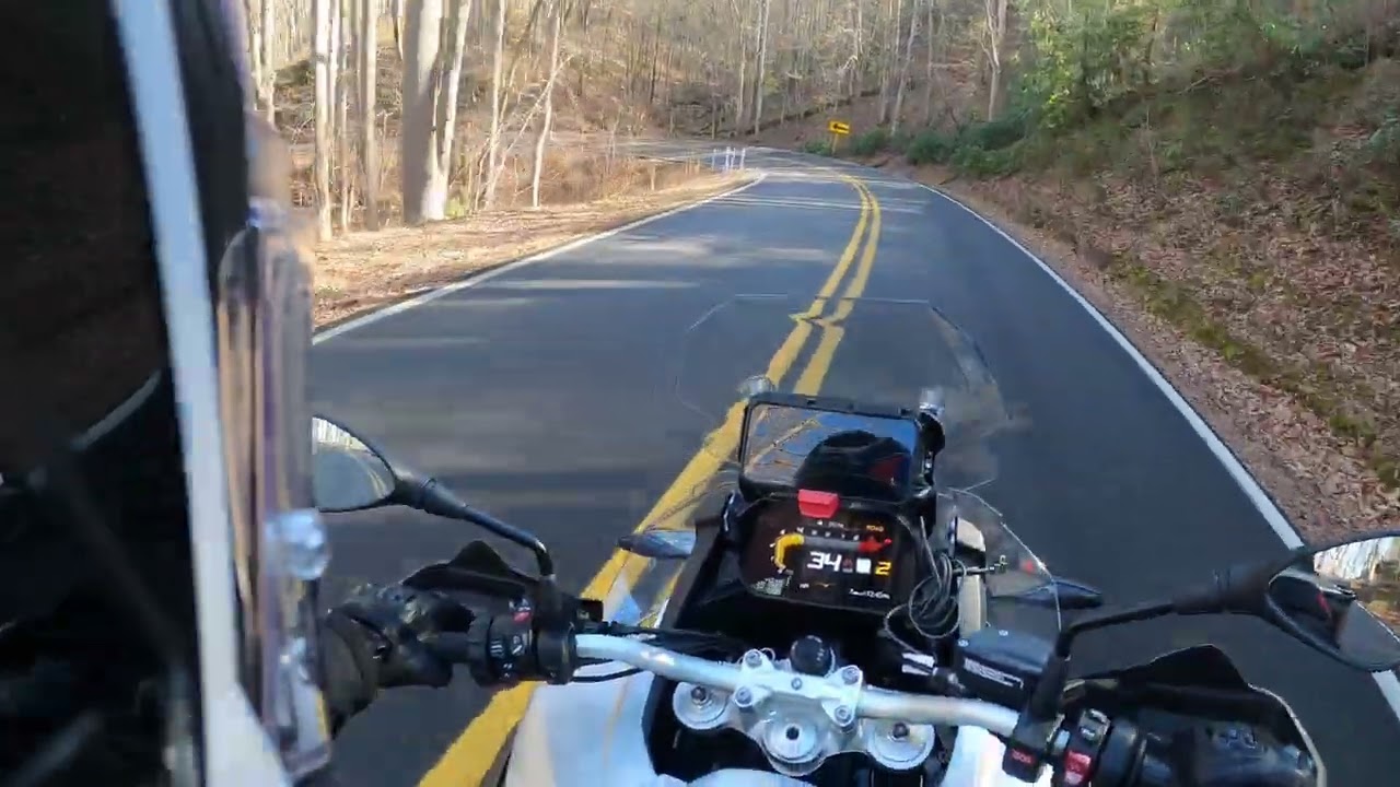 My first ride on Tail of the Dragon - Mi primera rodada en la Cola del Dragon