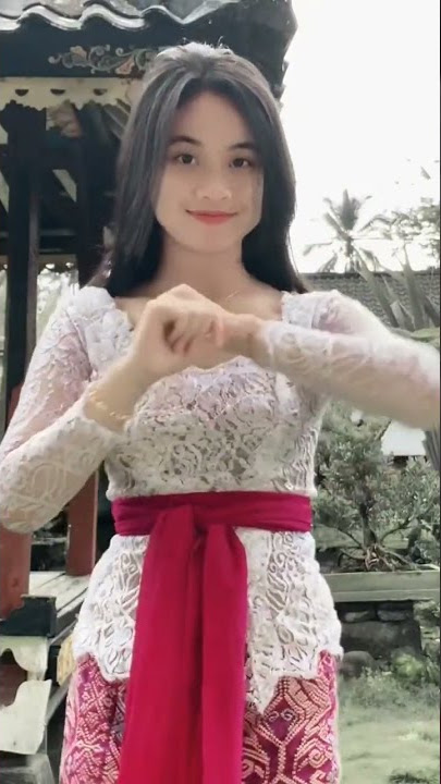 senyum kakanya manis banget sih #tiktok #tiktokvideo #cewekcantik