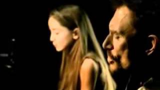 Clémence & Johnny Hallyday - On a tous besoin d'amour chords