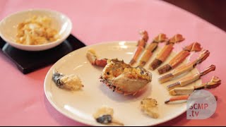 How to de-shell a hairy crab in 3 minutes