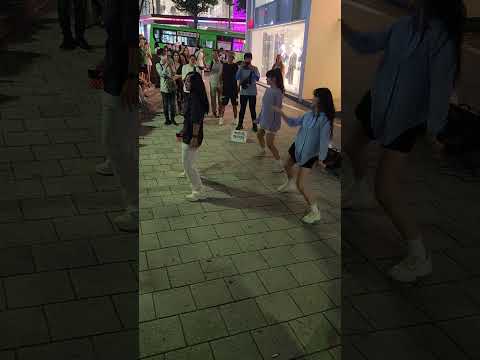 Kpop&amp;amp;JHKTV]LadyB in hongdae <strong>Kitsch</strong>-IVE레이디비 키치 아이브 #shorts