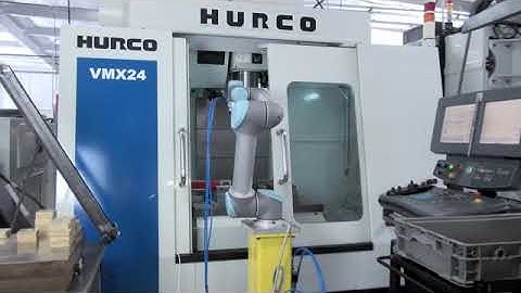 Cánh tay robot  UR CNC