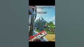 1v3 clutch attempt… Do I pop off like a legend or fold like a lawn chair? 👀🔥 #ApexLegends #Clutch