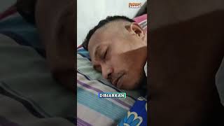Download Mp3 If your friend is sleeping while grinding his teeth, hurry up and wake him up 😲 Gudang lagu Download Mp3 If your friend is sleeping while grinding his teeth, hurry up and wake him up 😲