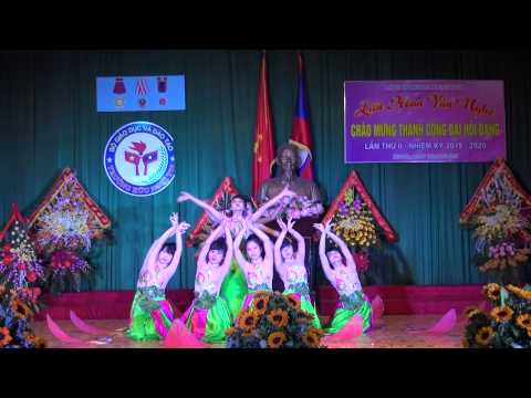 Múa Hương Sen dâng Bác (Đội văn nghệ trường Hữu Nghị T78)