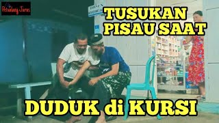 KUNCIAN SILAT SAMBIL DUDUK di KURSI
