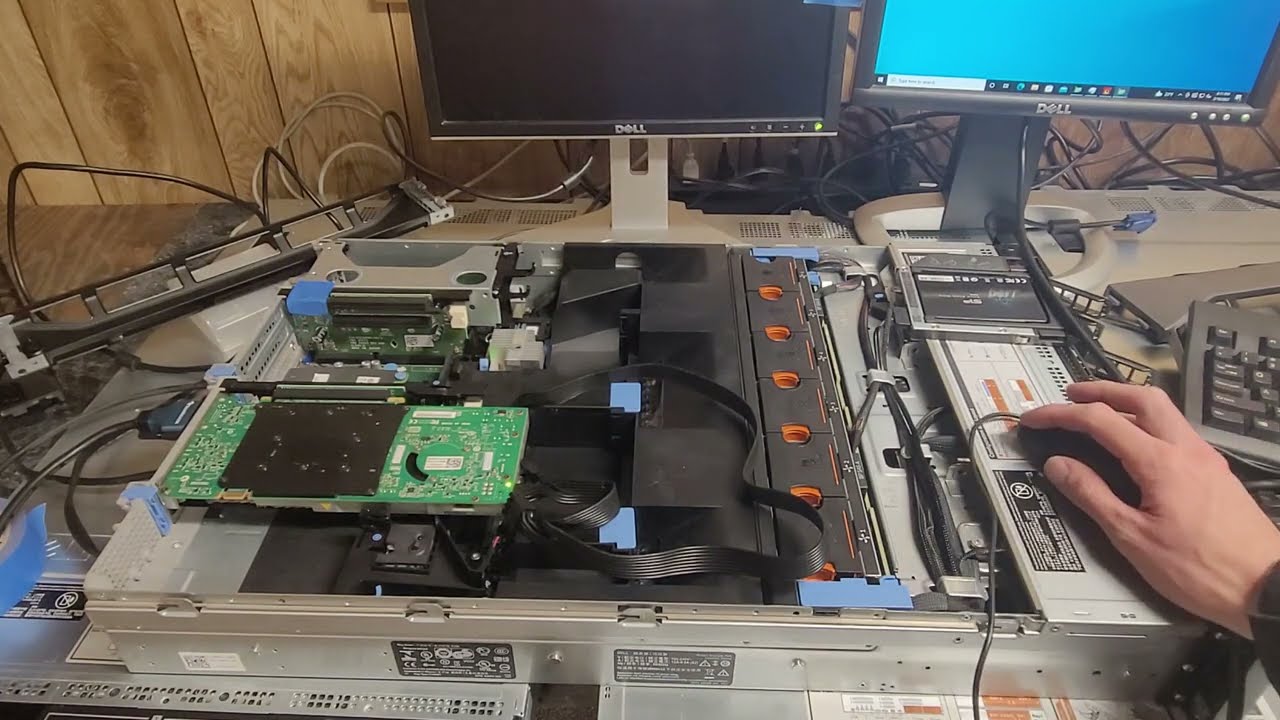 Dell Poweredge R720 running Windows 10 with NVIDIA Quadro 4000 and
