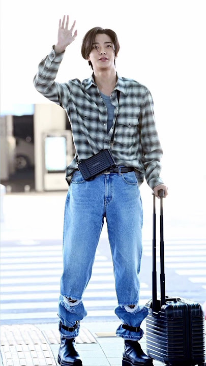 Rowoon's airport looks part 2 #fashion #shorts #rowoon #kpop #extraordinaryyou #kdrama #sf9 #seokwoo