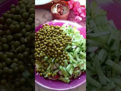 Салат 'Крабы в капусте'вкусно и необычно #рецепт #салат #капуста