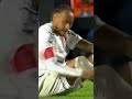 اي اللي حصل لنيمار