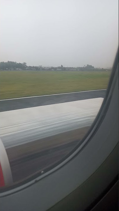 story wa Landing pesawat di bandara Soekarno Hatta