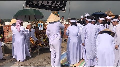 Các con đưa tiễn mẹ, trần thị trừ 70 tuổi