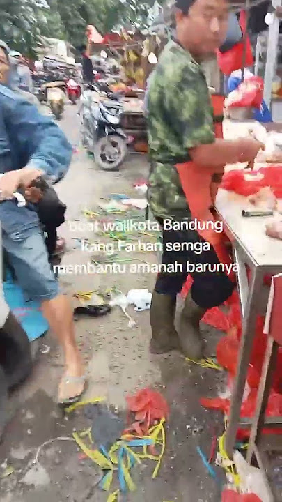 Trotoar tidak ada di pasar Cikutra Bandung,khusus uk walikota baru #kangfarhanwalikotabandung