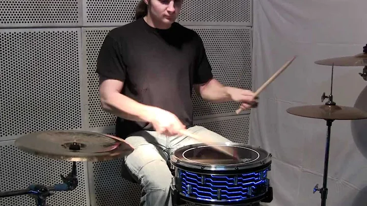 300bpm Blast Beats on INVA led snare drum - Stepha...