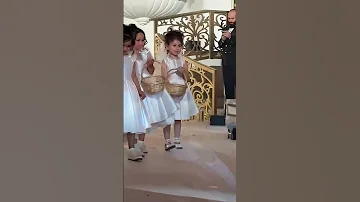 الاطفال يوزعو ورد في عرس شيرين بيوتي شيرين بيوتي 
