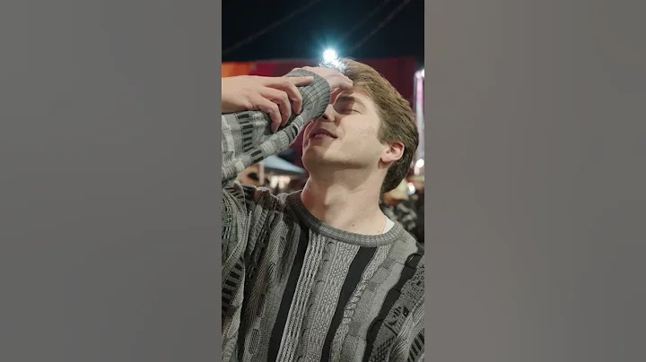 Street Hypnotist on Vegas Strip #mindhacker