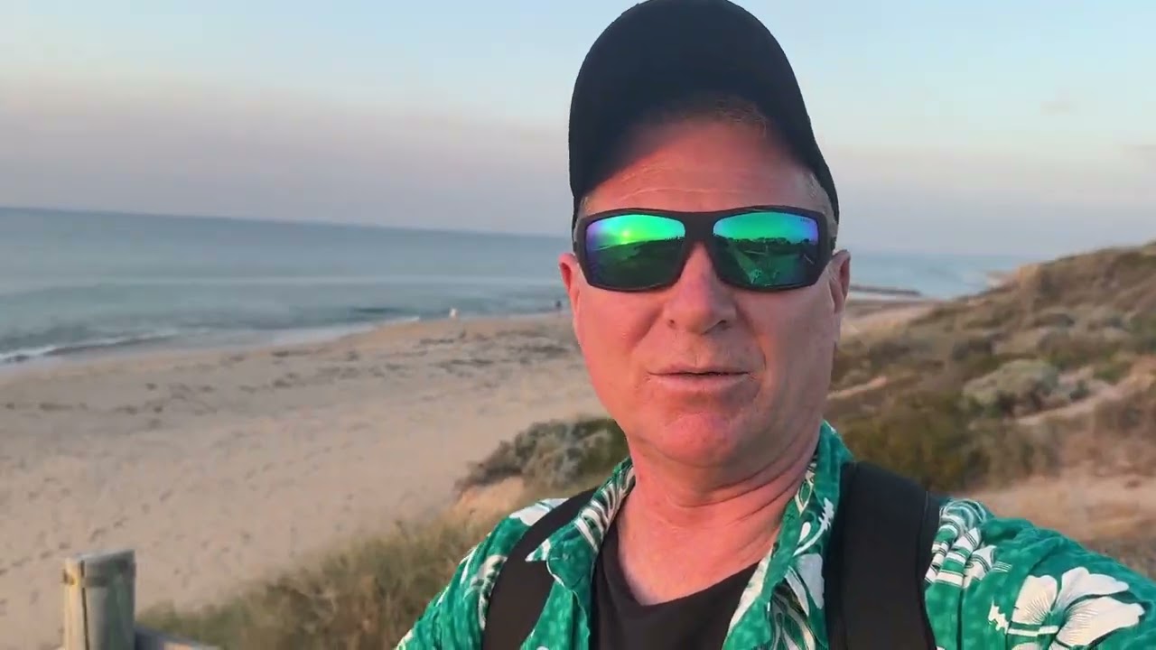 こう言うサンセットはいかがですか？パ-スから1時間。