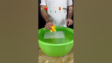 TRY TO GUESS HOW MANY TISSUE PAPER IT TOOKS! WHAT HAPPEND NEXT? #water  #waterexperiment  #asmr #fun