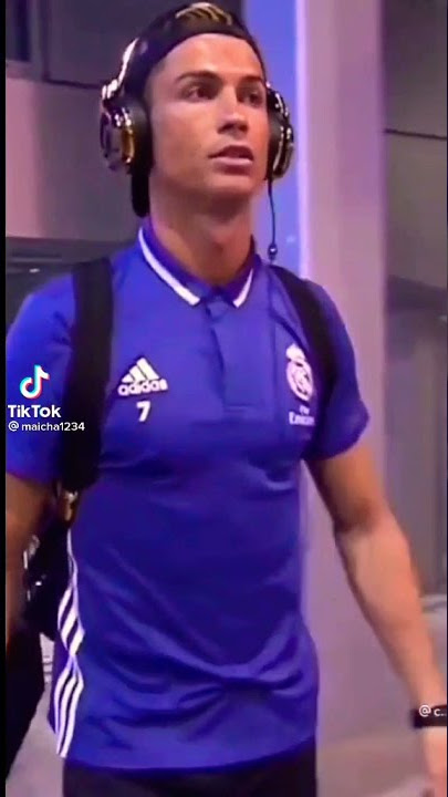 CR7.....!!🤗link music: https://youtu.be/pdMTMGGj3Wk..subscribe ea kan karna subscribe itu gratis🤩