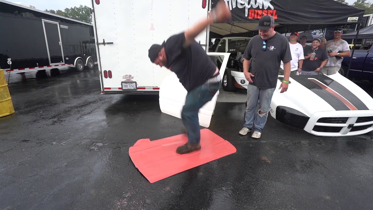 Custom Built Fiberglass Bodies for Racing Trucks