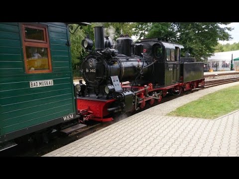 Auf 600mm Spurweite fÃ¤hrt man an ausgewÃ¤hlten Fahrtagen mit der Ã¼ber 100-jÃ¤hrigen Muskauer Waldeisenbahn gemÃ¼tlich von Weisswasser (Teichstrasse) zum UNESCO-Weltkulturerbe FÃ¼rst ...