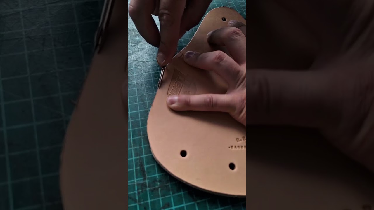 ⚜I’m opening my video courses where I’ll teach leathercraft, tools, content creation. Link in bio