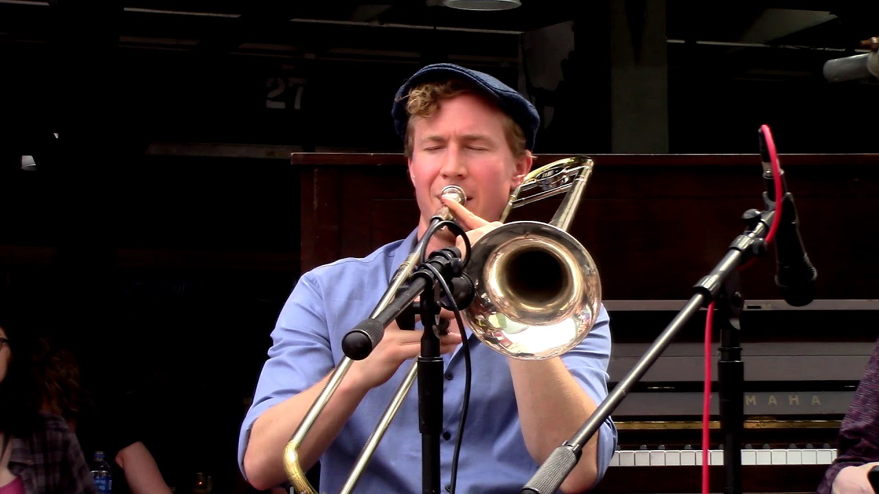 New orleans swinging — 11