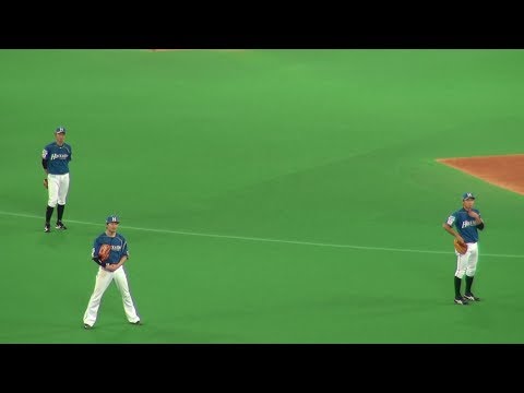 180519 リクエスト（リプレー検証）の結果でアウトとなり安堵する中島卓也