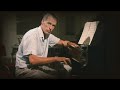 Capture de la vidéo George Martin's "In My Life" Piano Solo