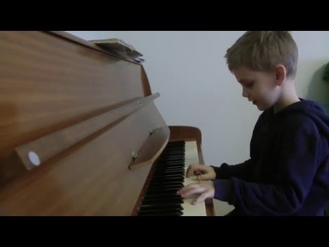 Video: Kaip Groti Vaikų Pianinu