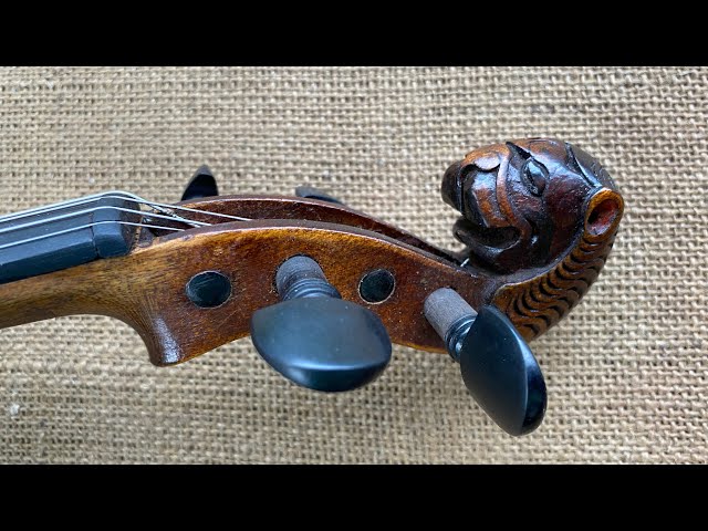 Old Violin #1251 Saxon c. 1870 Lion Head Scroll. Tones are