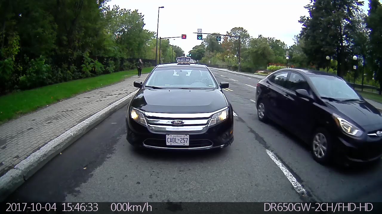 Ottawa Dashcam - Blue Line Running Red Light - YouTube