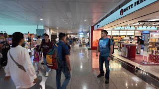 Walking the International Terminal of Saigon Airport (SGN)