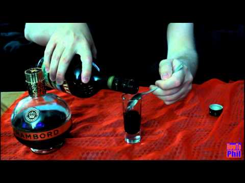 how-to-make-a-french-kiss-or-chambord-kiss-layered-shot---howtophil