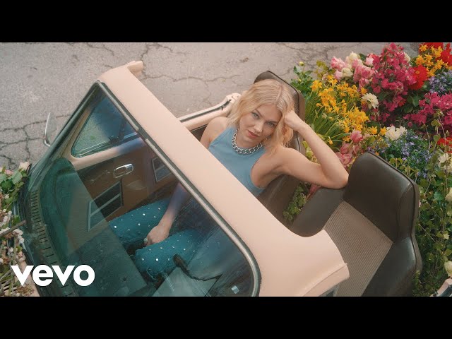 Astrid S - Dance Dance Dance