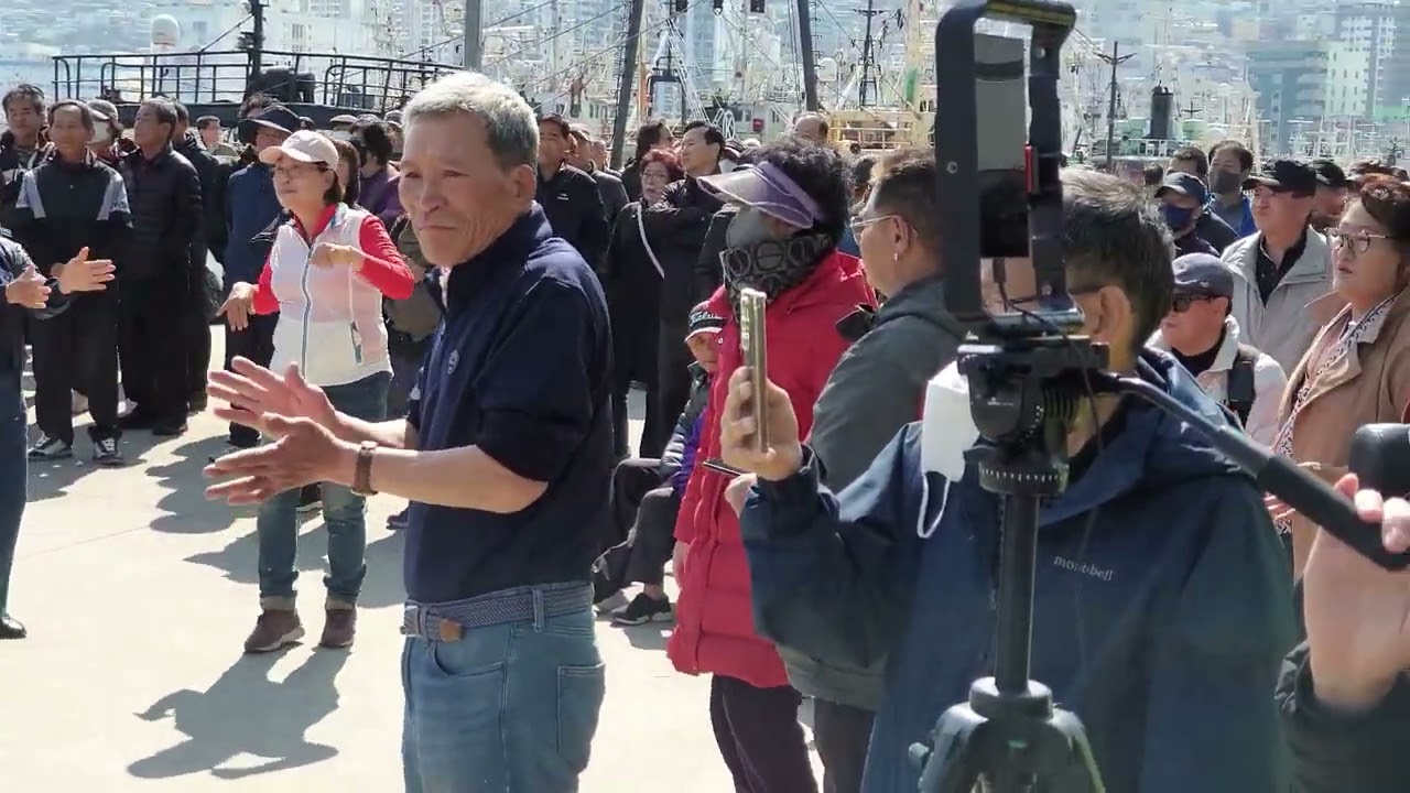 🌿 자갈치 댄스타임 선장 🌼 추억의영도다리 . 내가바보야 .  가거라삼팔선 🍒 시민노래자랑 💜가로영상 🌿 자갈치시장 🍒  기프트데이tv  250415 💜🌿🌼🍒