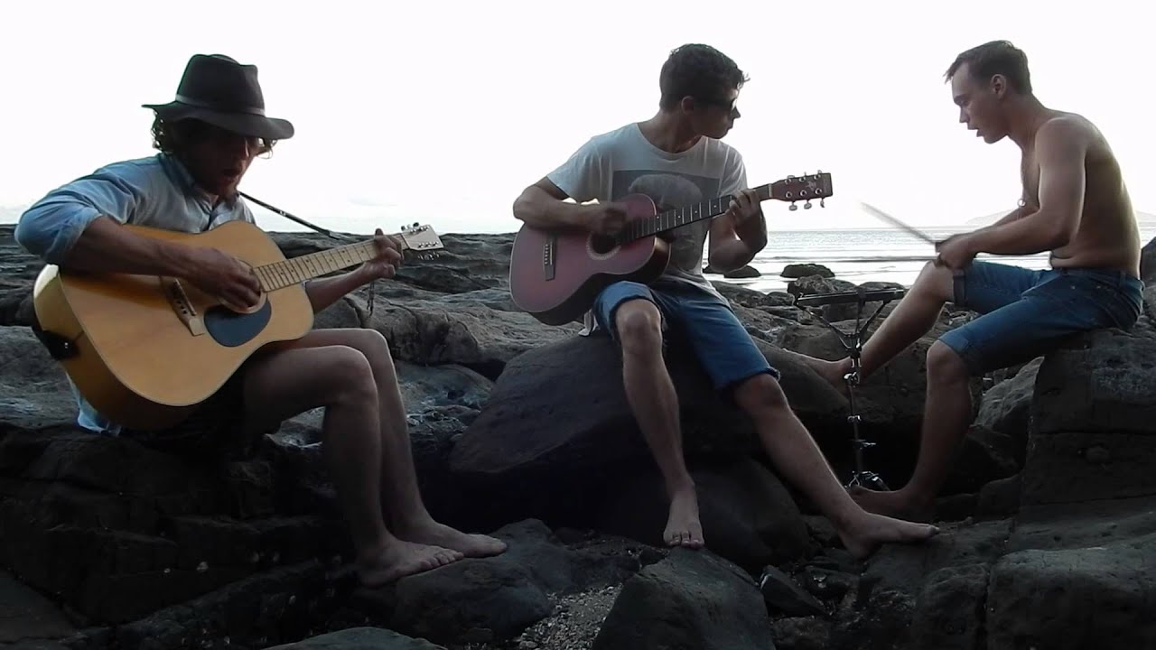 Adventure Sunday - Sunny Day (Acoustic) Live @ Gerroa NSW 22/02/2015