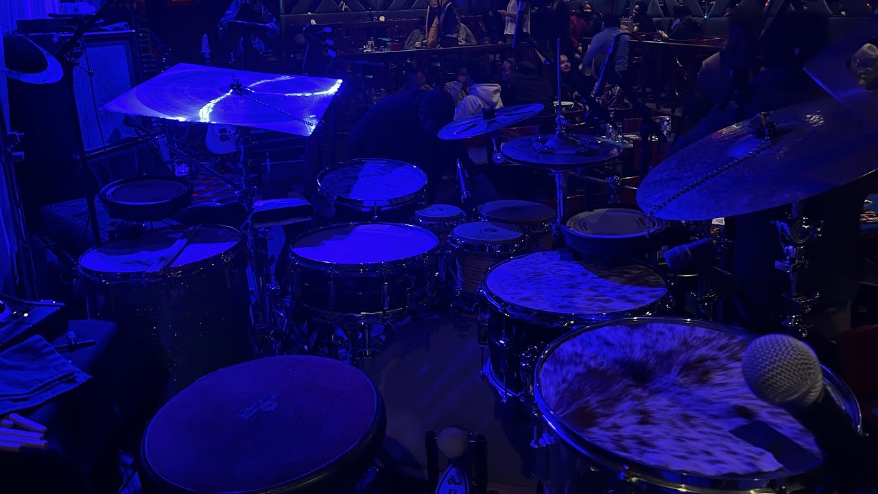 Chris Dave locked with Pino and Sharkey